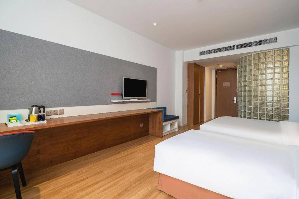 Holiday Inn Express Yangzhou City Center By Ihg Bagian luar foto