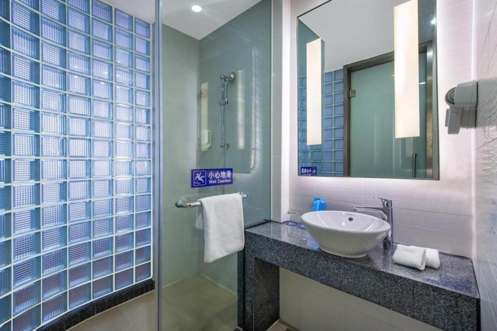 Holiday Inn Express Yangzhou City Center By Ihg Bagian luar foto